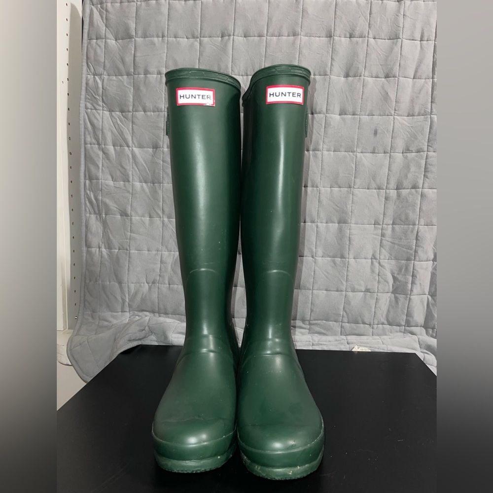 Tall hunter boots